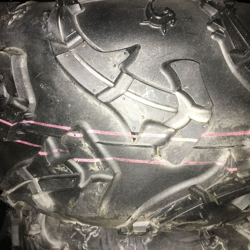 13-0901-01, Left Front Tire/Wheel Assembly 19x7-8 (black